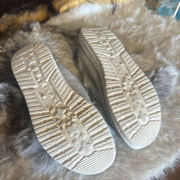 Hey Dude shoes 6 (4175) - Picture 4 of 5